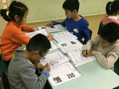 -瑞思少儿中心·少儿英语素养启蒙(勒泰直营校区)