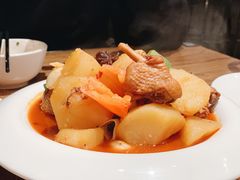 特色大盘鸡-阿里家·新疆烤肉酒場 by MIG