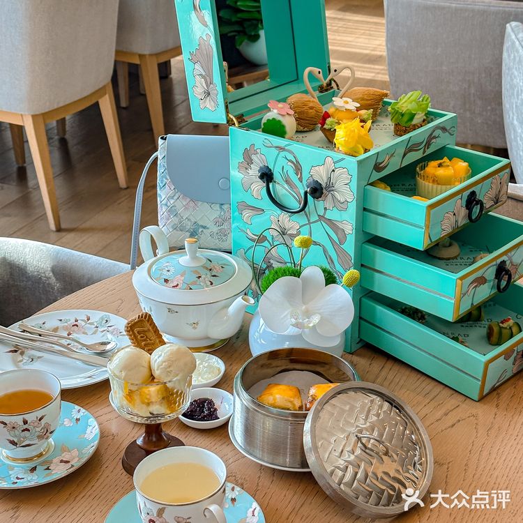 不是，广州也有属于自己的曼哈顿