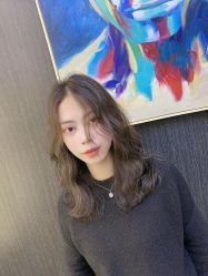 -东秀护肤造型