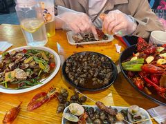 -回·龙虾铺·盆盆蟹·烧烤大排档(回龙观店)