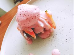 粉粉的班尼迪克蛋-CHILLAX轻乐时(侨建·Hi City店)
