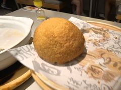 现烤松露菠萝包-蔡澜点心·粤菜(西单大悦城店)