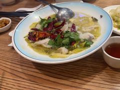 -裕记烧腊连锁餐饮(国商分店)