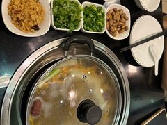 -丫丫汤膳打边炉(宏府408坊店)