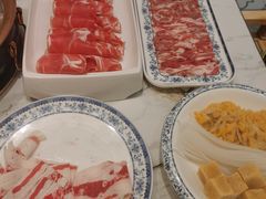 -楼外楼大刀肉传统火锅居(博学路店)