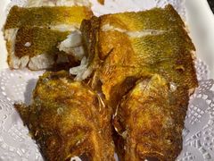 蒜香脆皮鲈鱼-老广酒楼(樱花店)
