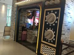 门面-黑白电视长沙小吃(美林M·LIVE天地东座店)