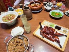 -老滇山寨•云南特色菜•地方菜•民族风情歌舞表演(金碧店)