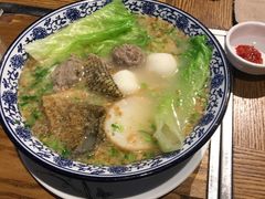 潮州鱼蛋粉-彩蝶谷美食廊·粤式经典南番顺·铁板烧烤泰风味(广州长隆酒店)
