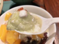 -八月美食小馆(银泰城总店)