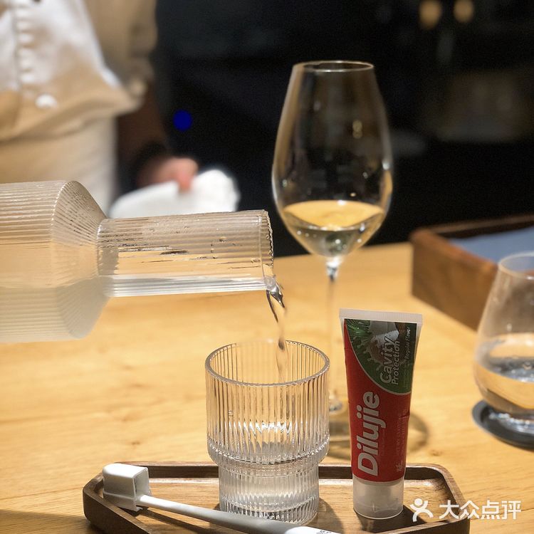 跃•Yuè现代粤菜料理·黑珍珠二钻餐厅