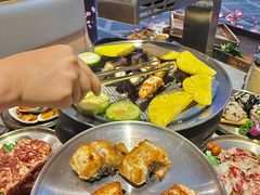 -围炉肉舍•炭烤活鳗•丹东海鲜烤肉(步行街店)