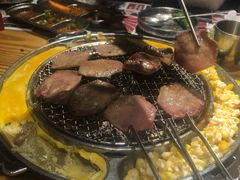 -青瓦炭韩潮烤肉(花园道店)