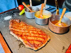 -弦月窗LUNETTE BY AMANDA(复兴路店)