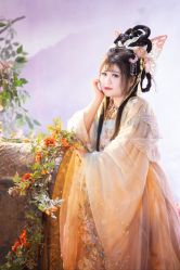 点击看大图 -九月鹰飞汉服摄影工作室