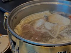 -鼎泰亨·海鲜牛肉餐厅(滨江店)