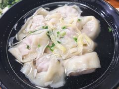 -何太太馄饨面铺(大浒东苑店)