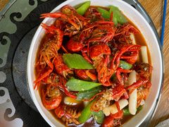 -茸梅路右拐龙虾-农家菜(松江店)