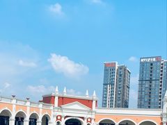 -佛罗伦萨小镇广佛名品奥特莱斯(疏港路店)