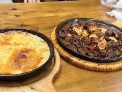 -老东镇啤酒屋海鲜加工·蒸汽海鲜·海鲜烧烤(台东店)