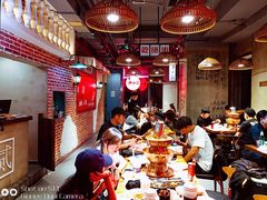 大堂-炉小二铜锅牛蛙•川湘菜(三里屯店)