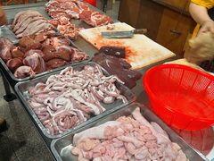 -标记美食新鲜猪杂(兴南大道店)