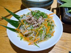 肉沫捞三丝-金塔傣乡·云南德宏民族特色菜·傣味手抓饭(新亚洲店)