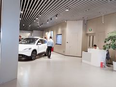 -小鹏汽车体验中心(苏州龙湖狮山天街店)