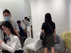 -天真蓝照相馆(杭州滨江宝龙店)