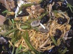 精选肋排焖面-金豆角砂锅焖面(安贞店)