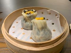 乌米咸蛋黄烧卖-佬泰丰斋· 乌镇茶食餐厅