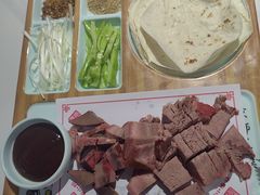 -乔家小院•非遗驴肉•本地小海鲜(滨河路店)