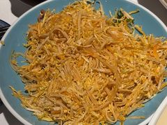 -八府香鸭·啫啫煲(华山路店)