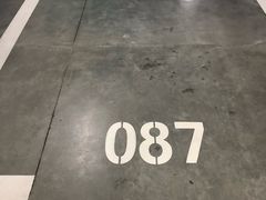 -白玉兰广场停车场