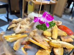 -一朵菌·野生菌探索家火锅(南亚店)