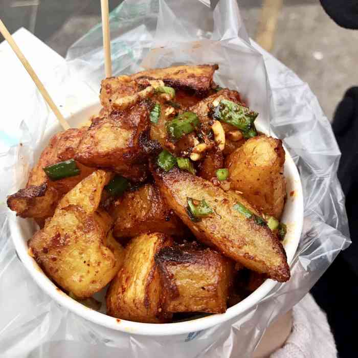 水井沟商业步行街美食-"【总体】 泸州的小吃一直都让我很失望 价.