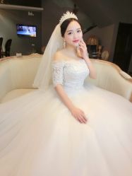 -艾米丽婚纱礼服