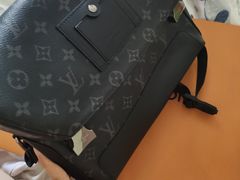 -小飞侠奢侈品回收 寄卖 养护(宝山宝龙广场店)