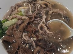 -甘掌门·化州驰名牛杂粉(越秀店)