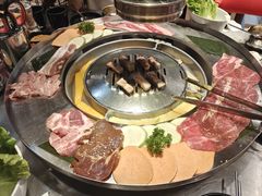 -哈哈碳都·牛肋条无限自助烤肉(台江万达店)