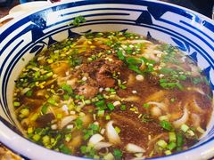 招牌削面-六合顺