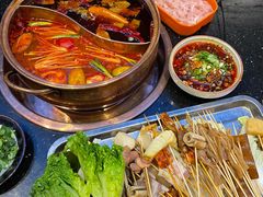 蕃茄鸳鸯锅-镇江龙·火锅串串(武侯祠店)