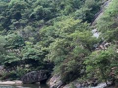 -罗田大别山峡谷漂流