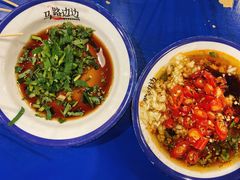 -马路边边串串香形象店(磐石路店)