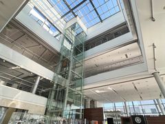 -天津波士信达奔驰4S店(卫津南路店)