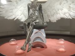 -涨巢·潮玩水疗局