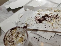 -顶东面包花园·生日蛋糕(世博店)
