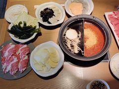 -呷哺呷哺(融创茂店)