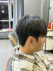 -藤野造型烫发染发